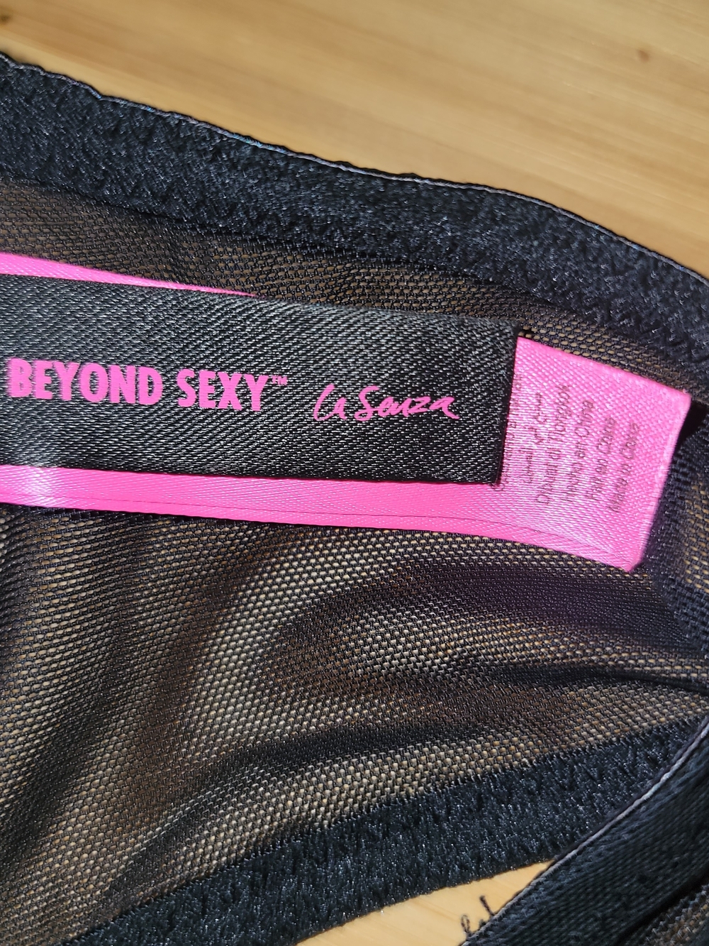 La SENZA Black Lace Push-Up Bra with Sheer Insets - NWOT - Picture 3 of 6